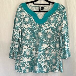 ⭐️ Jason Maxwell white with turquoise floral design 3/4 sleeves v-neck women XL